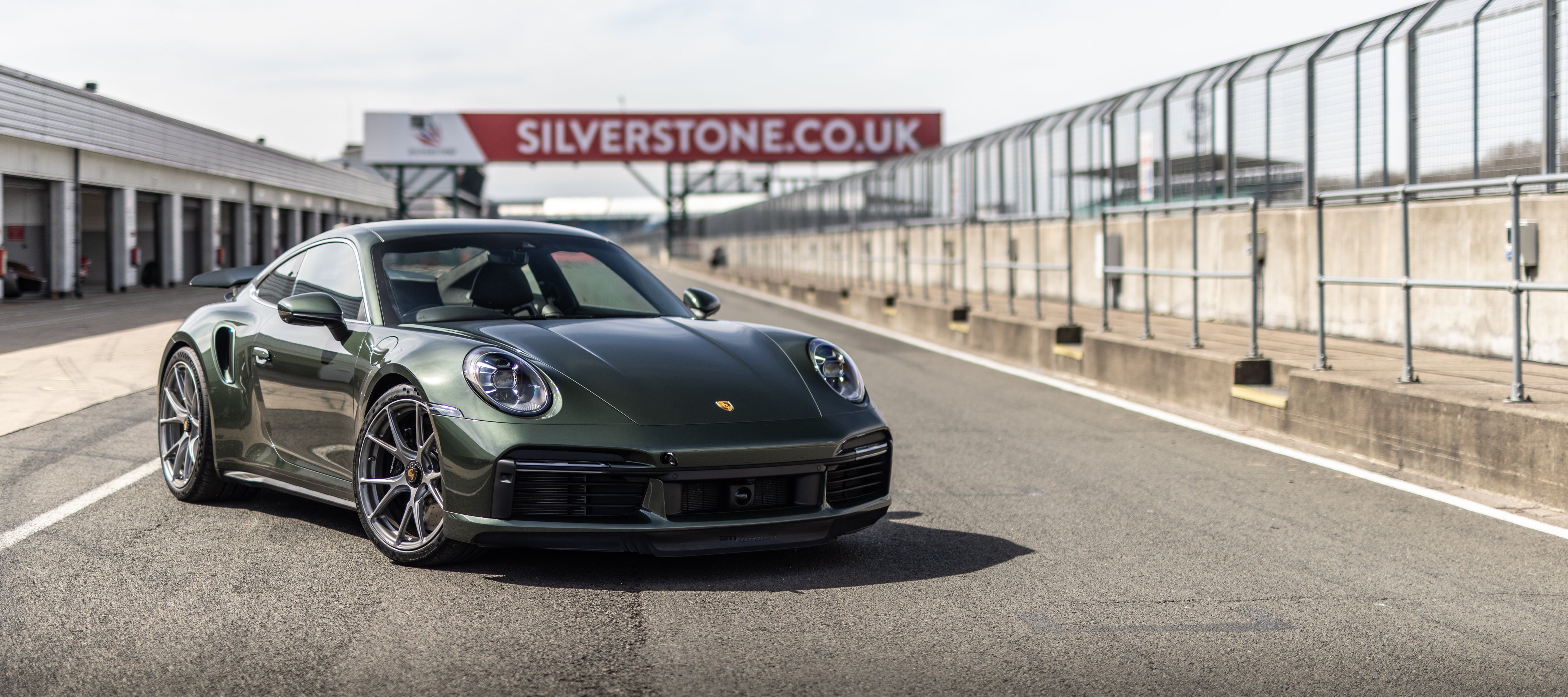 JCR 992 TURBO S PHOTO GALLERY - LOCATION: SILVERSTONE CIRCUIT