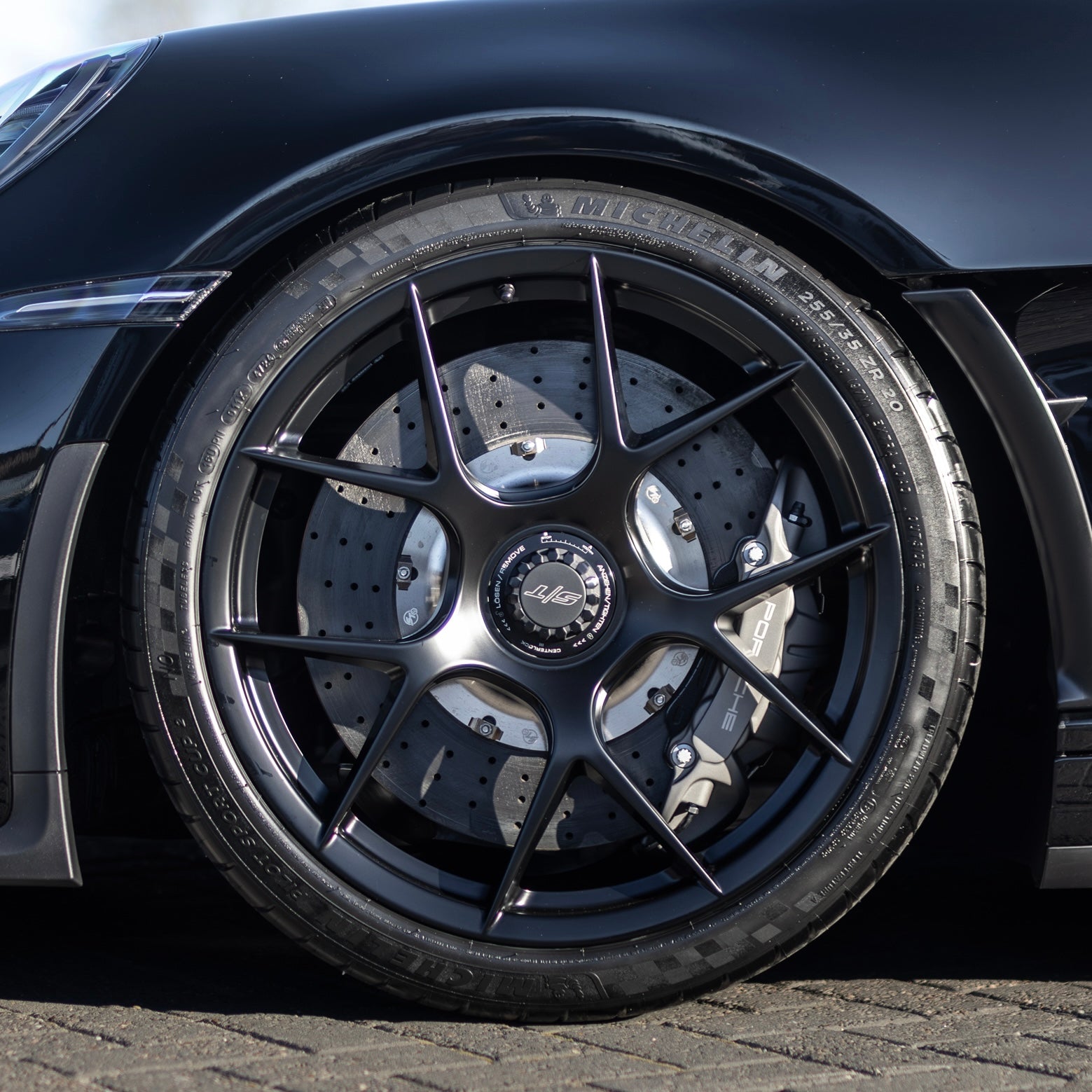 (BF) OEM PORSCHE 992 S/T MAGNESIUM WHEEL SET (BLACK)