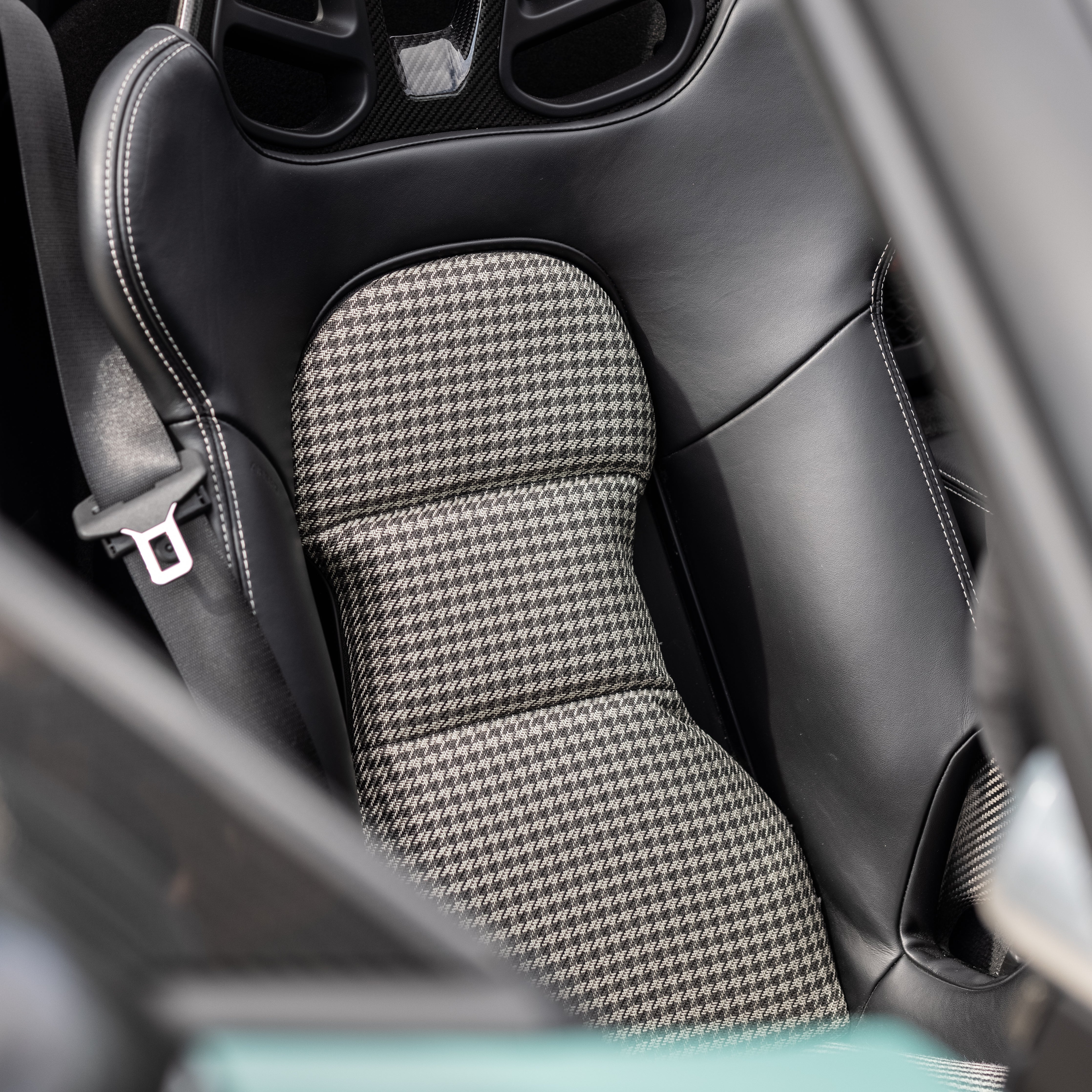 JCR SEAT CUSHION COVERS (918 / SPEEDSTER BUCKETS - 50th ANNIVERSARY)